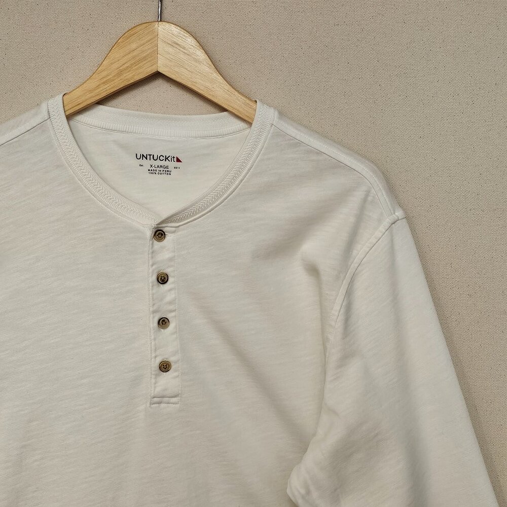 UNTUCKit Long Sleeve Henley XL
